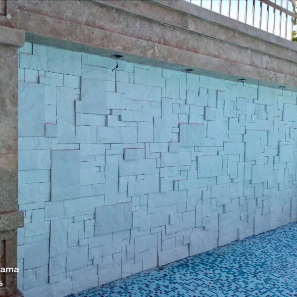 سنگ یا آجر آنتیک برای نمای دیوار استخر باغ