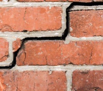 How to Know If Your Bricks Need to be Replaced or Repaired