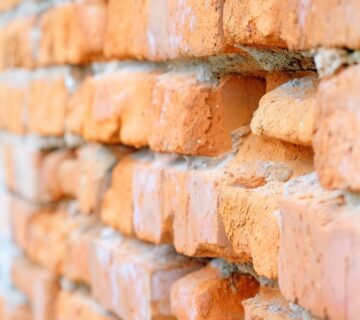 آسیب‌های ناشی از یخ‌زدگی بر روی آجر