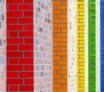 Color brick entrance hallway 1 360x320