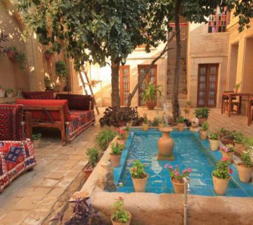 نورپردازی زیبا در یک رستوران سنتی